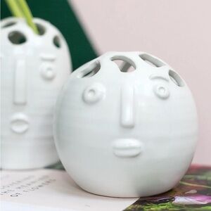 🐮 {PRICE FIRM} UO Picasso Bud Vase Set